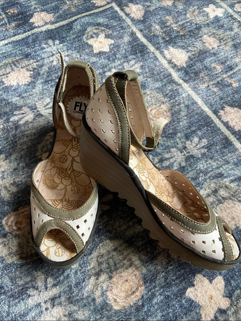 Fly London Ydel Wedge Sandal